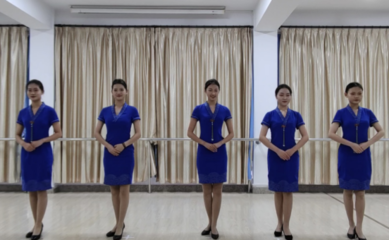 第十届“空乘之星”专业技能大赛正式开赛 礼仪服务展现职业风采
